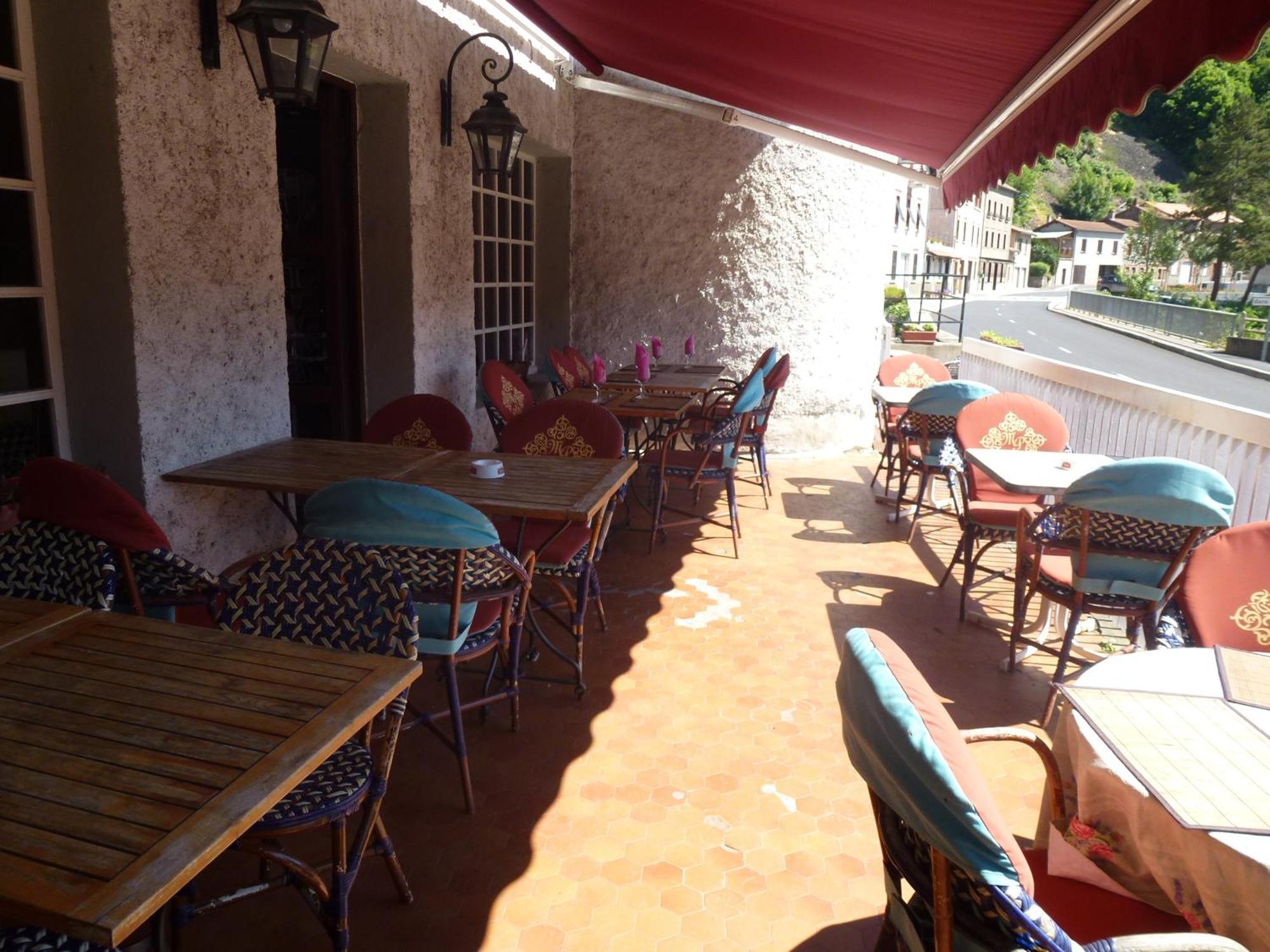 Hotel Restaurant Le Pain De Sucre Monistrol-dʼAllier Eksteriør bilde